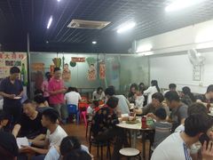 大堂-贞姨美食·老字号海鲜大排档