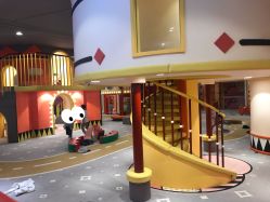 -哈尼鹿儿童乐园(长沙梅溪湖步步高店)