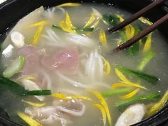 -桥香园过桥米线(国贸店)
