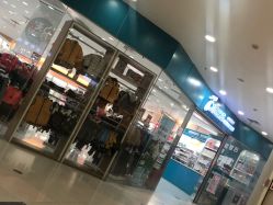 -爱婴室(上海嘉定罗宾森广场店)