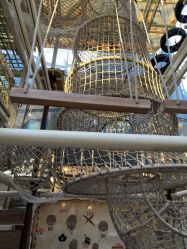 -PIPIKINGDOM皮皮王国欢乐号(欢乐海岸购物中心店)