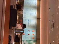 -星巴克臻选(上海中环广场2F店)