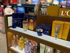 -日上免税店(三径路t3店)