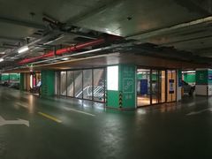 -中庚漫游城停车场