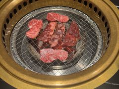 -山川小町·极番烧肉(新地假日广场店)