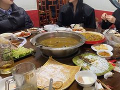 -乡土黄·鲜牛肉火锅·小龙虾(兴业街店)