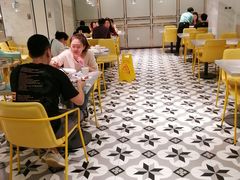 大堂-姚姚酸菜鱼·金戈戈香港豉油鸡(喜荟城联名店)