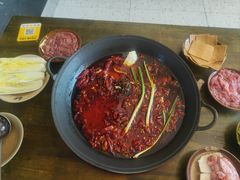 -黄潇洒老火锅(九眼桥宏济巷店)