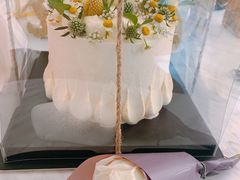 -小苍兰风铃草·礼物蛋糕(沈阳店)