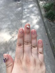 -EMILY艾枚莉美甲美睫·美颜·现磨咖啡