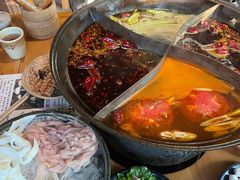 -白乐天毛肚火锅馆(南滨路店)