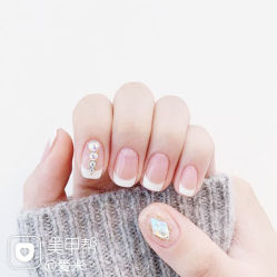 -Pink You美甲洗眉纹绣定制中心