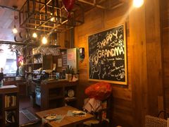 大堂-动动咖啡清真西餐厅