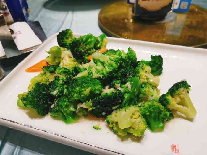 鑫香苑酒店-"舅舅过生日,今年不知道咋搞大了来饭店里.