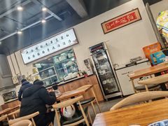 -裕兴记·蟹黄面馆养育巷精选店面馆