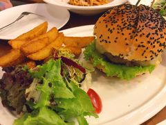 招牌牛肉汉堡-UPPER KITCHEN(延安路店)