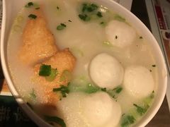 魚蛋片头河粉-翠华餐厅