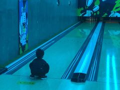 -世代星球·保龄球·镭战真人CS·团建(杨浦店)