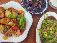 -胡子饮食店