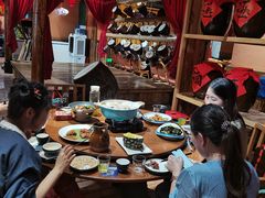 -老滇山寨•云南特色菜•地方菜•民族风情歌舞表演(金碧店)