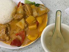 咖喱鸡饭-芬芳甜品(同福路店)