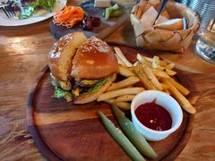 -羽深肉铺 Steak & Wine