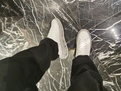 -Alexander McQueen(远洋太古里店)