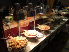 -凤冠假日酒店自助餐