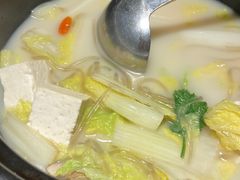 骨汤白菜炖豆腐-小放牛炒菜馆(中山路乐汇城店)