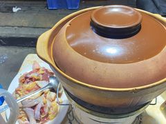 -广味炭炉鸡煲(宝业路分店)