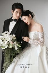 -喜爱高定婚纱摄影
