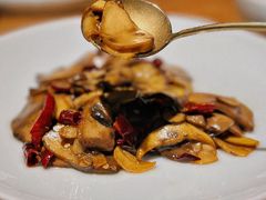 炒鲜牛肝菌（见手青）-一坐一忘云南菜(嘉里中心店)