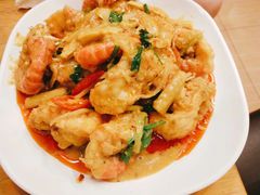 -J Daeng Seafood