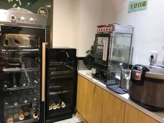 -极有家小鱼小鸡石锅煲(佳兆业店)