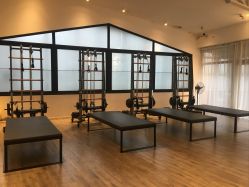 -无界瑜伽普拉提