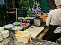 -三英温泉度假酒店-自助餐厅
