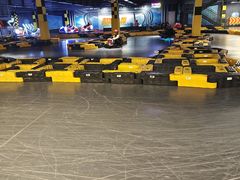 -极限PLAY运动娱乐新世界·团建派对潮玩休闲馆·室内蹦极高空游乐园
