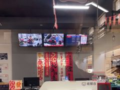 -哈贝卡汽车服务连锁(高新二路店)