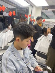 -乾健·烫染·接发SALON