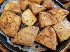 料理烤特色火烧-老东镇啤酒屋海鲜加工·蒸汽海鲜·海鲜烧烤(台东店)