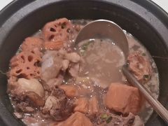 -沪华海鲜大酒楼(南汇店)