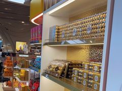 -中免(澳门机场免税店)