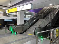 -红土地(地铁站)