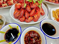 -丹水桥地锅鱼·翘嘴鲌·地方特色全鱼宴(丹江口大坝店)