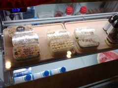 -研麦家面包(亚泰华府店)