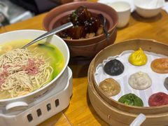 -乐忻皇朝(上海中心大厦店)