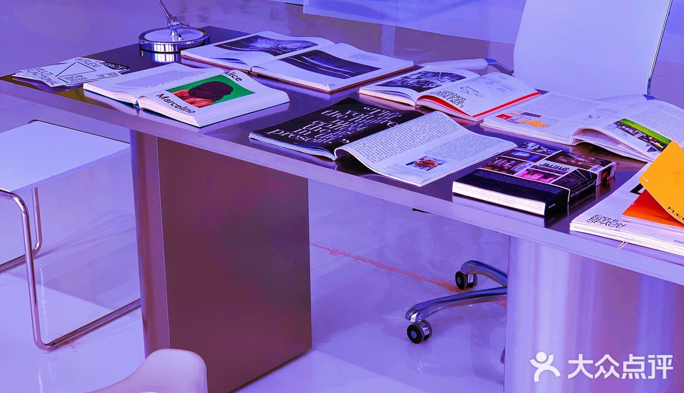 天津看展｜天塔旁边新开的免费美术展有点酷