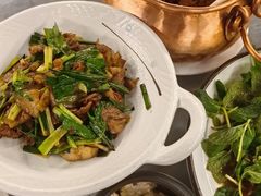 -蔼若春.传承三十年云南菜(金碧公园店)
