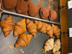 巧克力香蕉羊角包-OUR Bakery(三里屯太古里店)