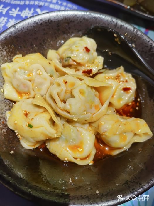 归蜀第成都串串料理(梅花路店)红油抄手图片